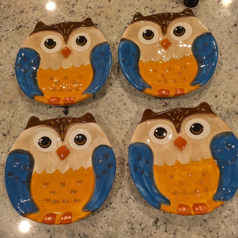 Earthenware Set Of 4 Charming Owl Ceramic Plate - Beautiful Bright Colors